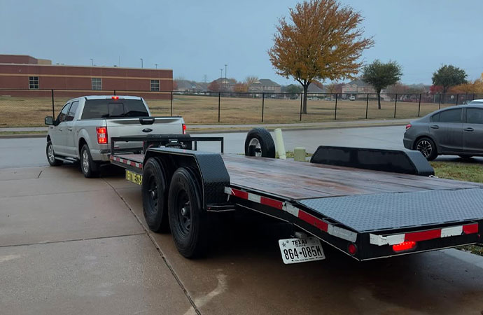 DFW trailer rental no special license needed